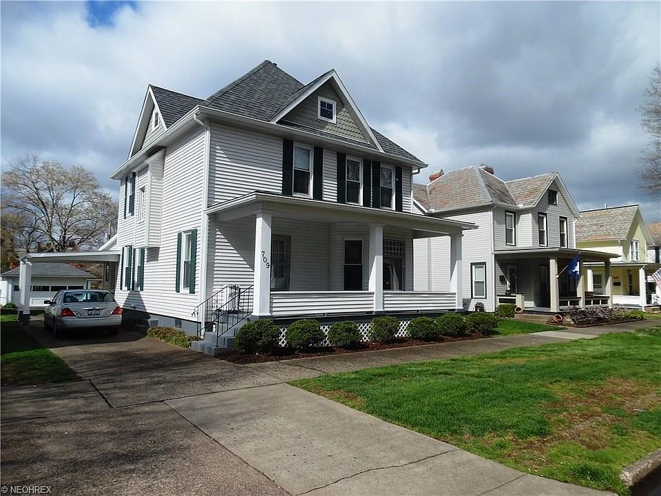 1st image of 709 6th St