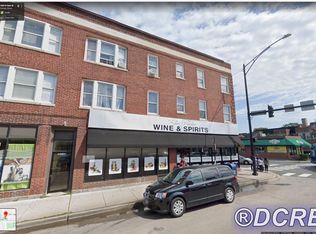 7411 N Clark St #3, Chicago, IL 60626