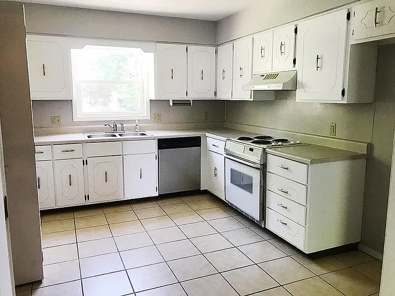 4521 S Ridgecrest Dr — Photo 4