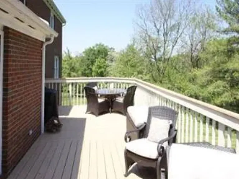 10282 Falling Waters Ln — Photo 4