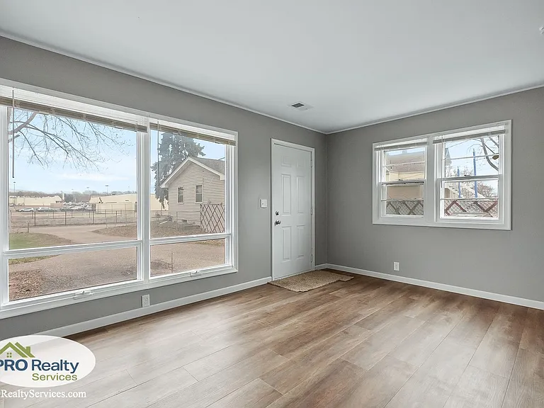 4516 Monroe St NE — Photo 2