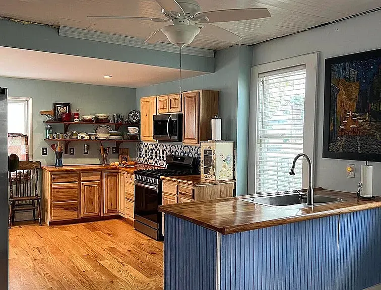 21 Willett St — Photo 2