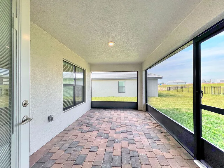 5080 Tennessee Lake Dr — Photo 2