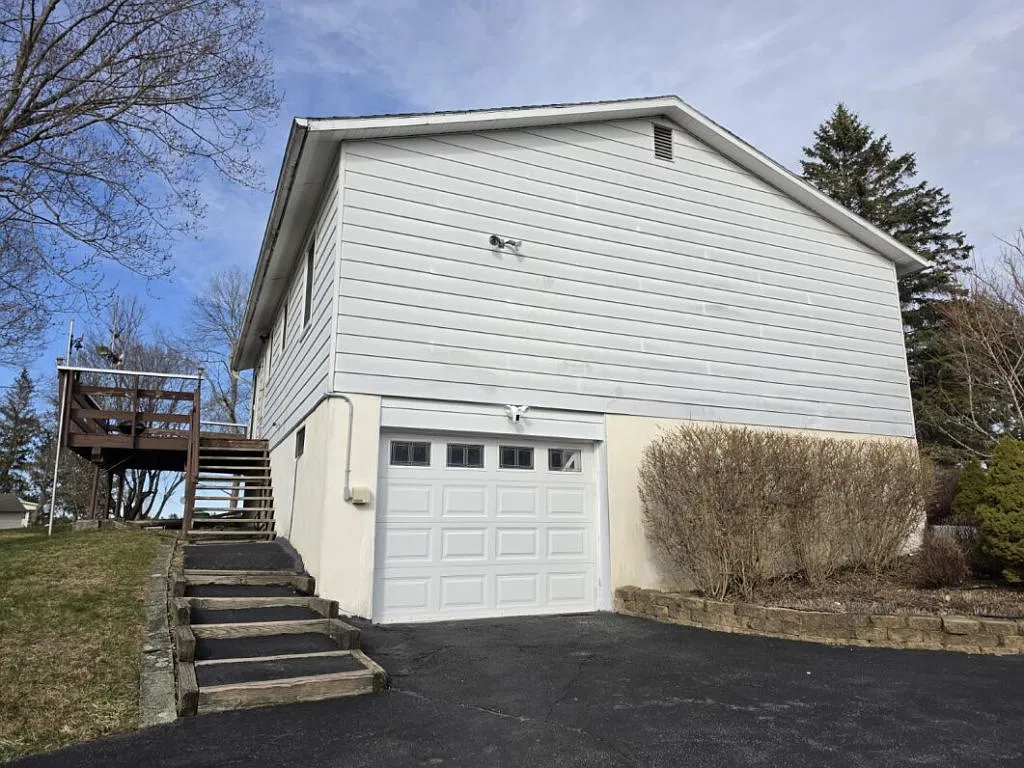 2 bed, 1064 sqft, $2,150 — Photo 4