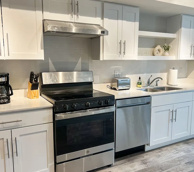 Briar Grove Apartments (Building D)