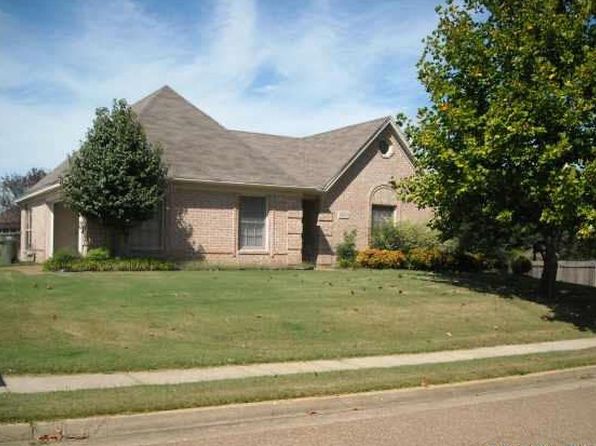 8466 Riverwood Farms Pkwy