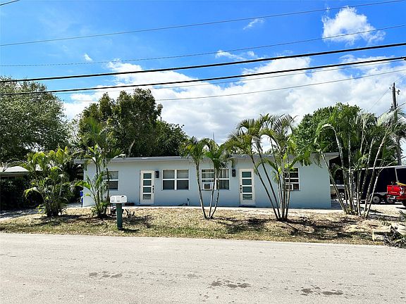 3rd image of 3431 NE 13th Avenue