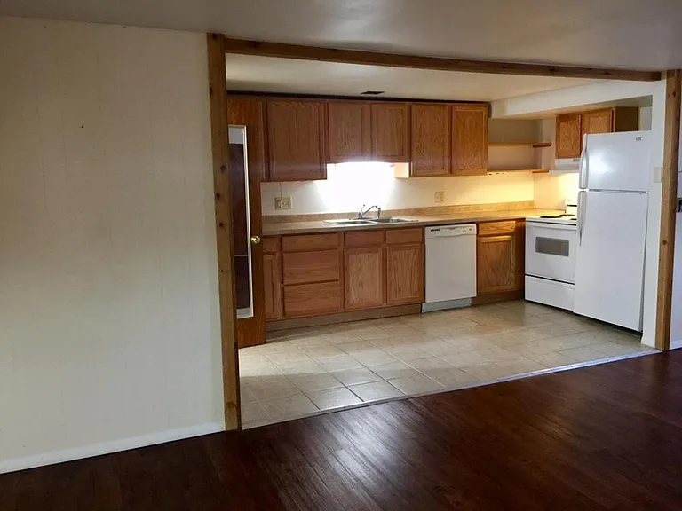 632 Washakie St — Photo 3