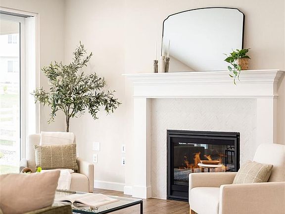 4th image of 7110 S White Crow Way