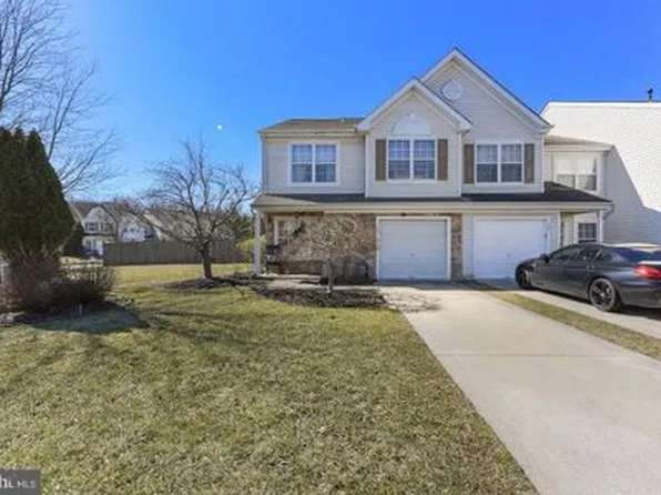 105 Buckingham Way, Mount Laurel, NJ 08054