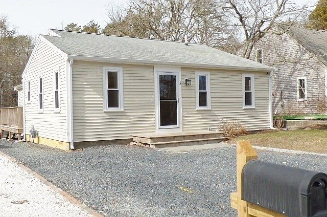 1st image of 3 Circuit Rd