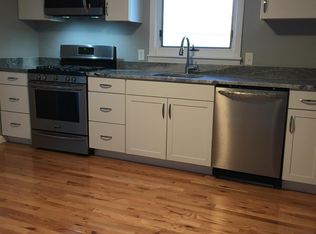 34 Golden Hill St APT 2, Milford, CT 06460