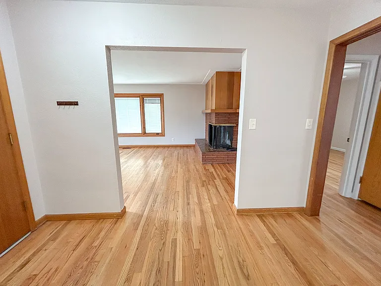 1550 Corina Dr SE — Photo 5