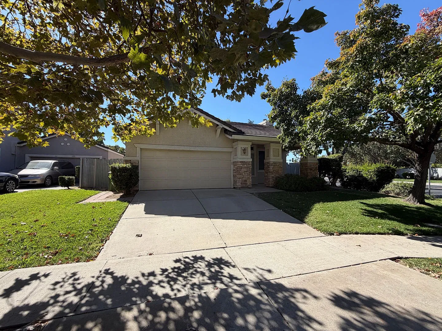 3 Bedroom / 2 Bathroom | Single Story Elk Grove Home Available Now — Photo 2