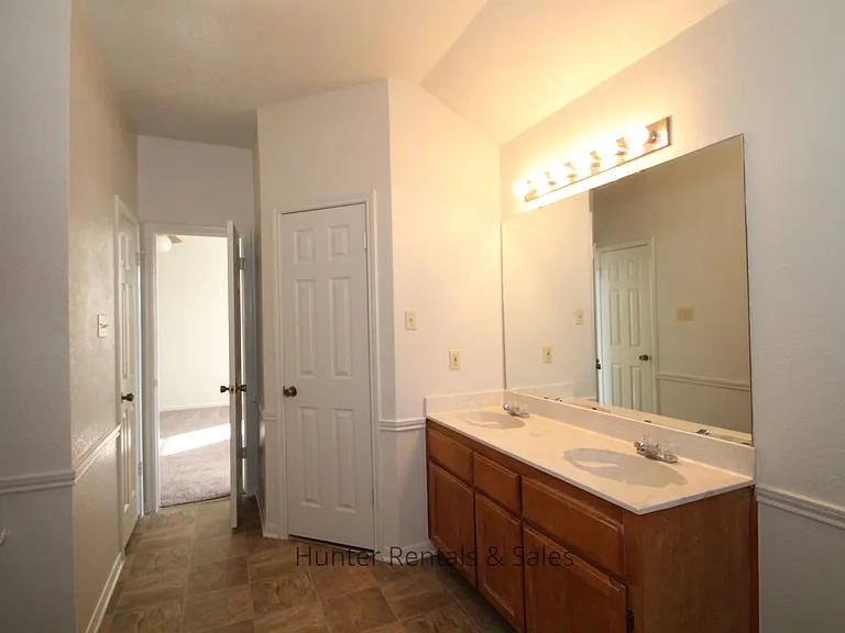 3275 Etta Kay Ln — Photo 19