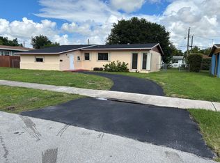 1501 NW 182nd St, Miami Gardens, FL 33169