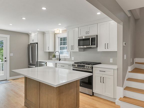 5th image of 2 Dennison Avenue