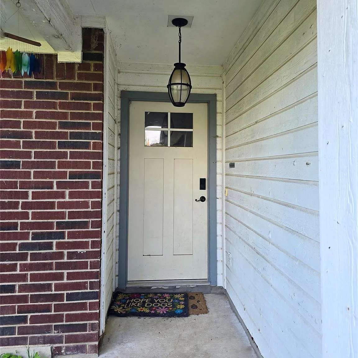 3 bed, 2.0 bath, 1355 sqft, $2,000 — Photo 2