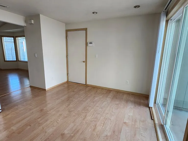 9704 Welsh Dr — Photo 5