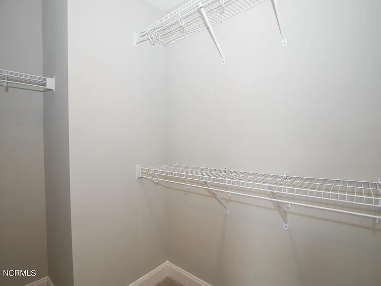 1021 Juniper Lake Rd — Photo 26