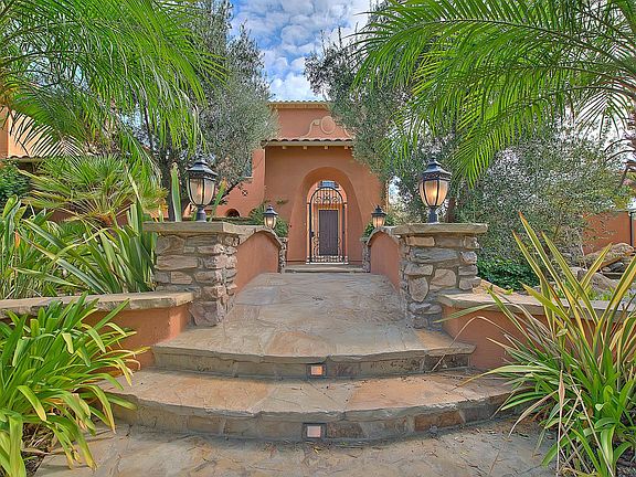 5th image of 16809 Catena Dr