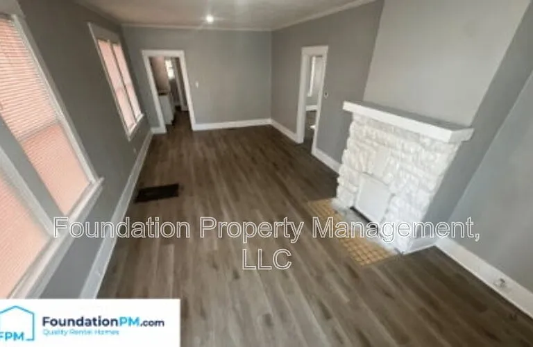 1041 Rosewood Ave — Photo 6