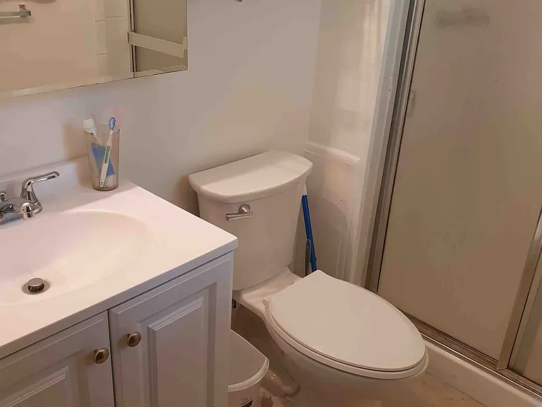 2100 Manchester Cir — Photo 14