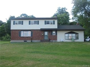 39 Schunnemunk Rd, Highland Mills, NY 10930