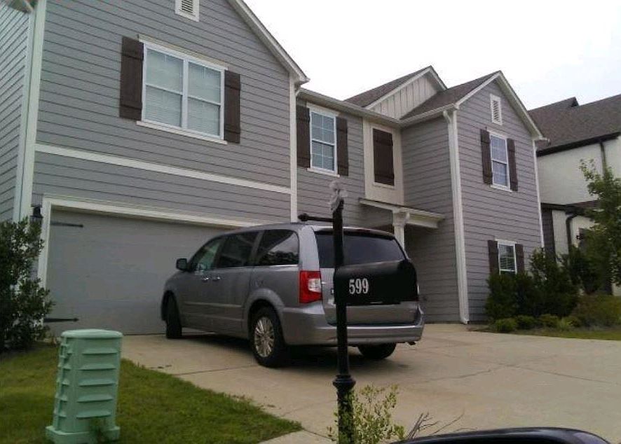 2nd image of 208 Chelsea Station Dr