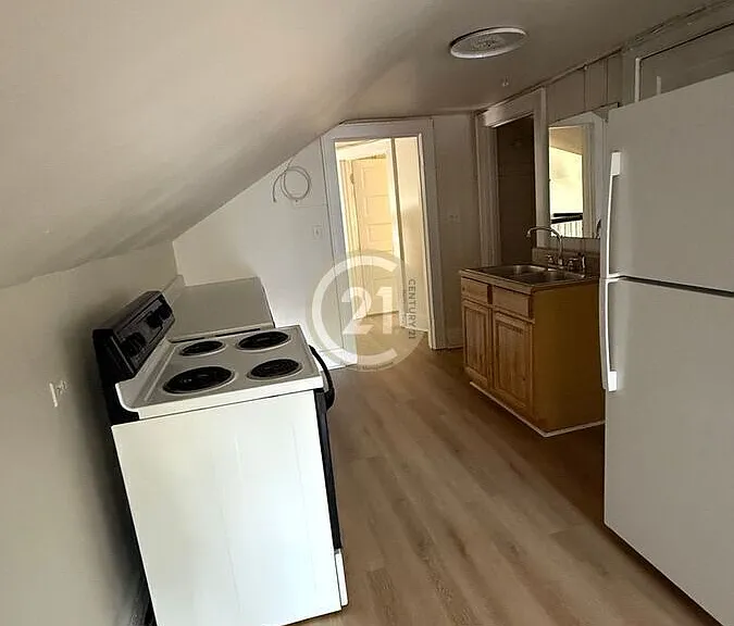751 Shirley Ave #3 — Photo 3