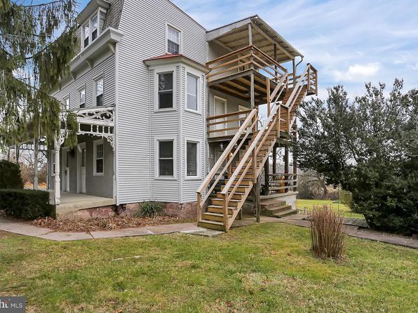 747 Freemansville Rd #1