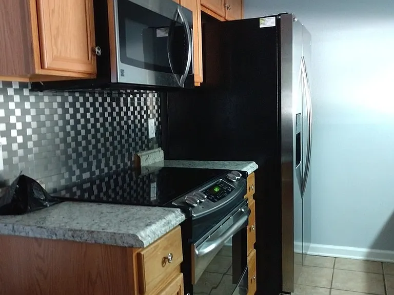 2738 W Tharpe St #602 — Photo 3