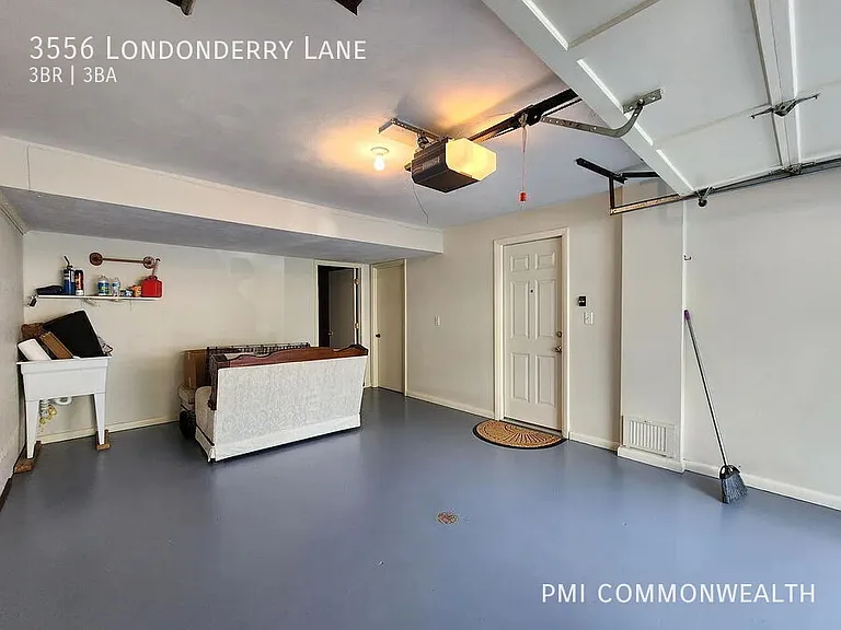 3556 Londonderry Ln — Photo 9
