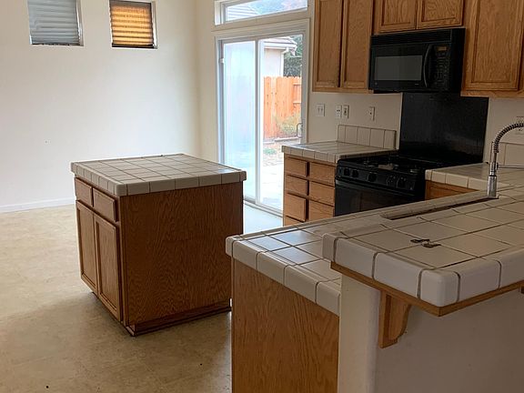 2nd image of 9058 Chianti Cir