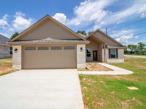 2nd image of 201 Meadow Ln