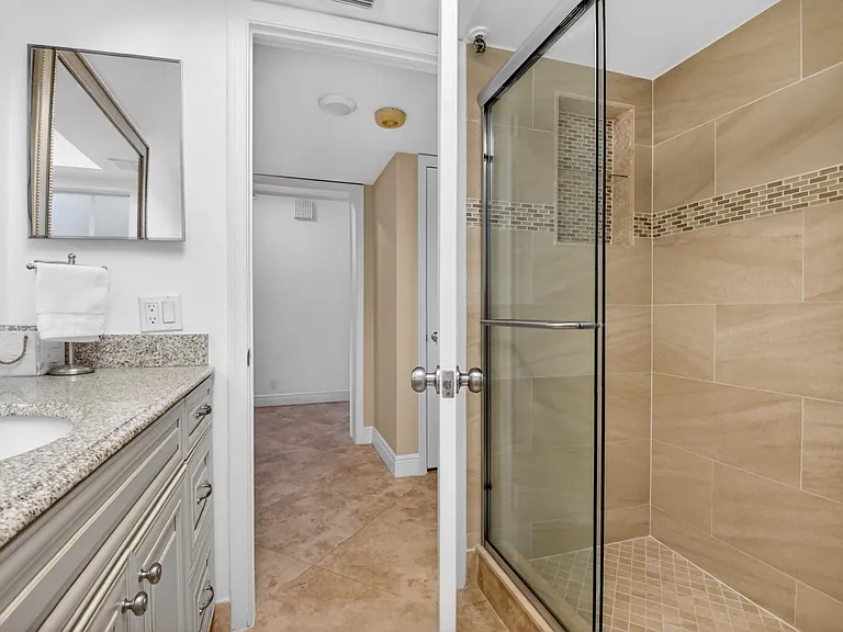 300 John F Kennedy Dr #101 — Photo 28