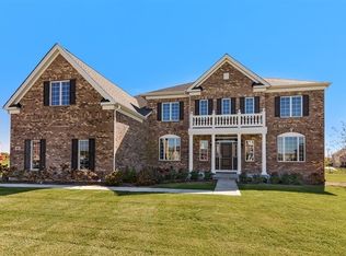 40 Shenandoah Cir, South Barrington, IL 60010