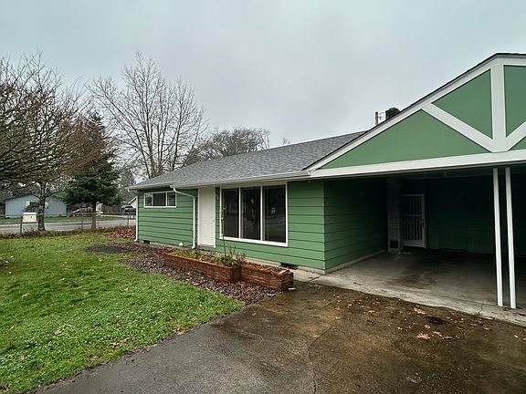 Front Entrance / Carport