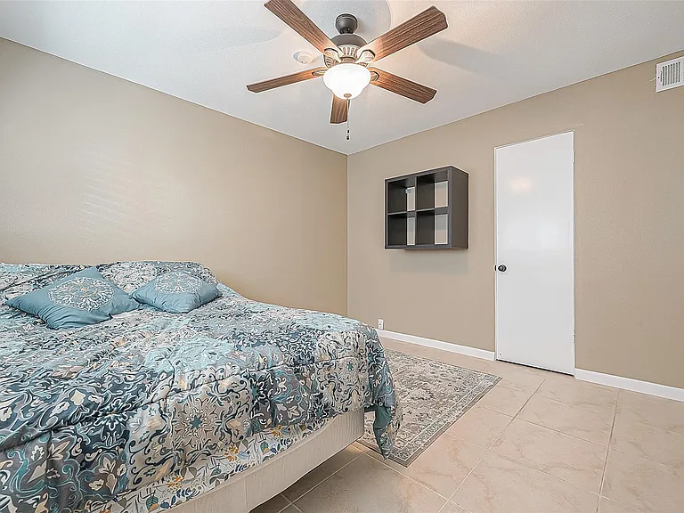 2101 Fountain View Dr #19 — Photo 23