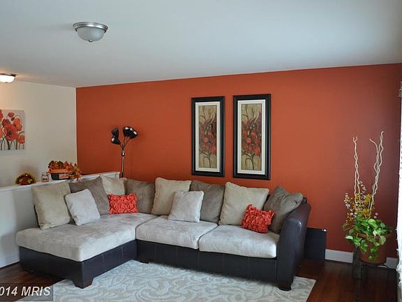 4th image of 6003 Black Friars Cir