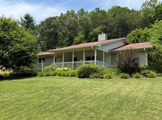 148 Donna Dr, Franklin, NC 28734