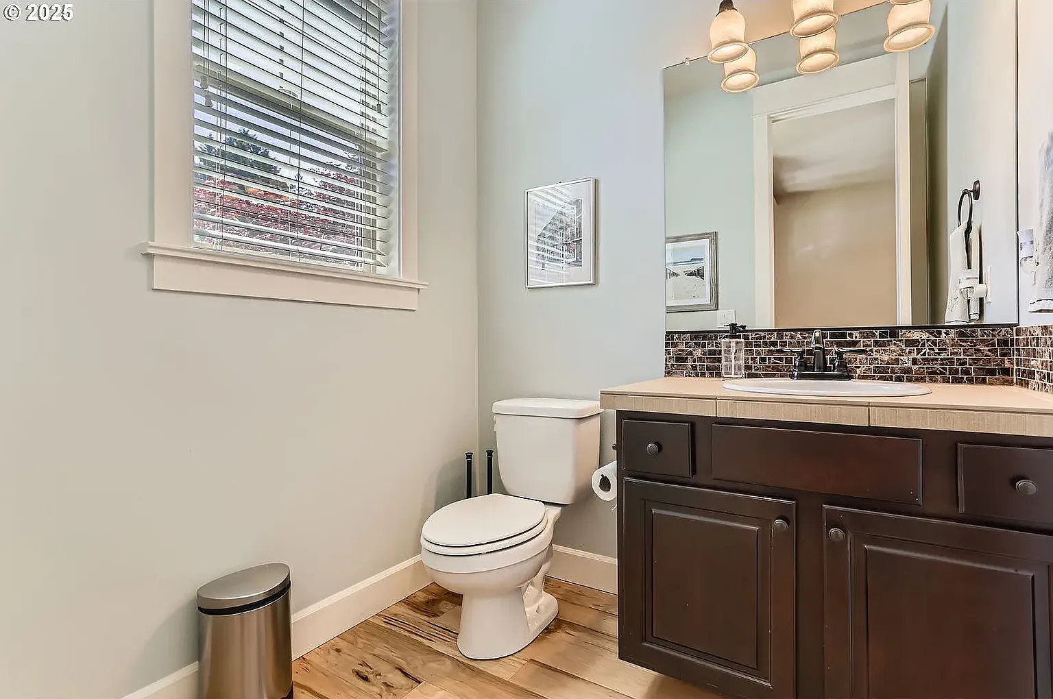 3 bed, 3574 sqft, $4,900 — Photo 4