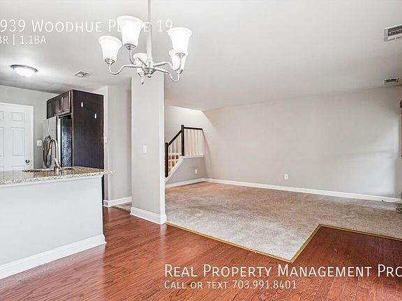 2nd image of 3939 Woodhue Pl #19