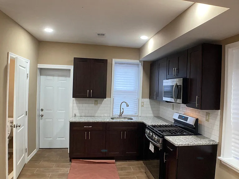 5166 Funston St — Photo 32