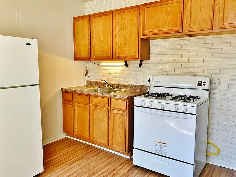 Highland Park - Apartments For Rent In Pittsburgh — Photo 6