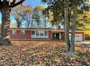 4310 Darbrook Rd, Woodlawn Park, KY 40207