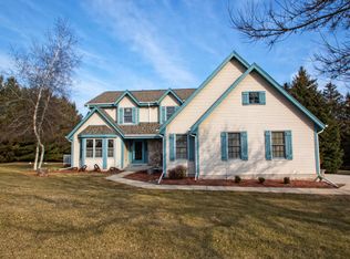 W367S9730 Charnwood Ln, Eagle, WI 53119