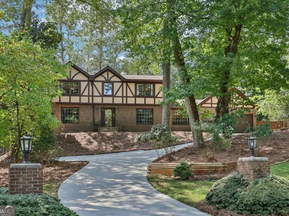 1155 Northshore Dr, Roswell, GA 30076