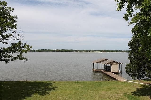 1st image of 22 Oakridge Cir