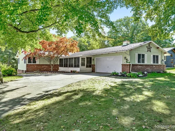 891 Shadybrook Dr, Holland, MI 49424